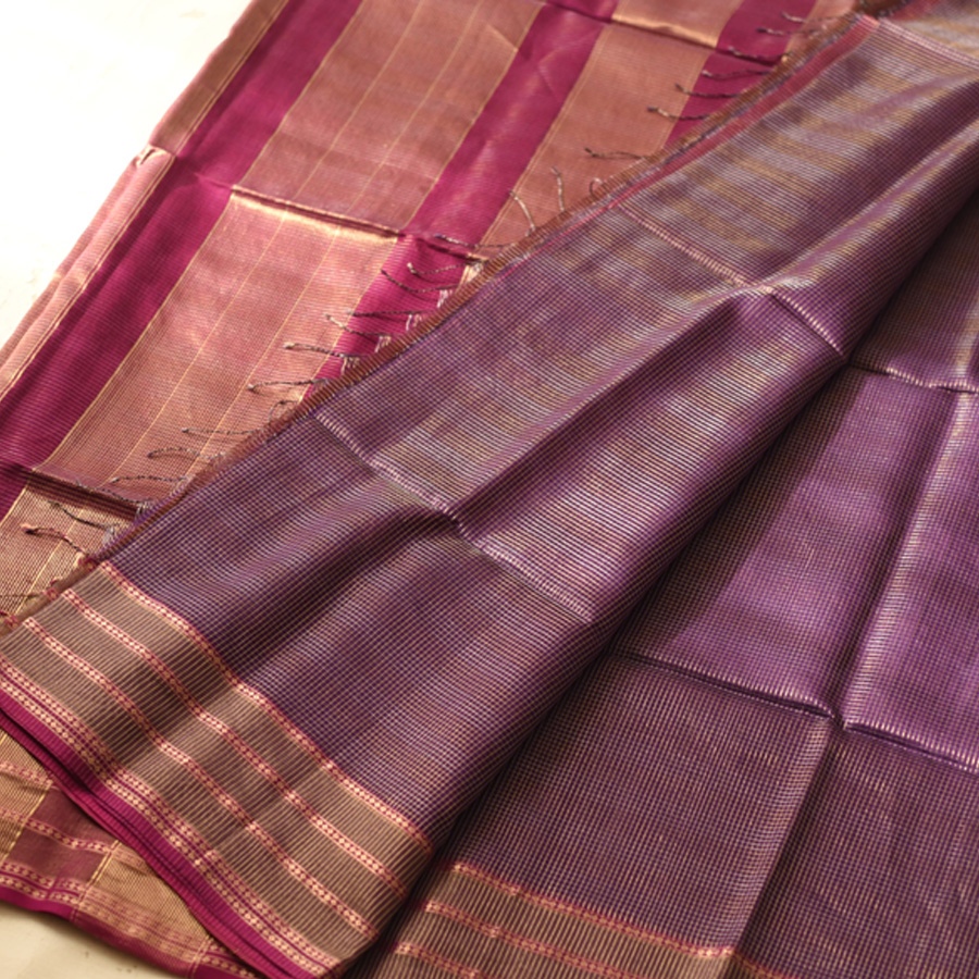 buy Handwoven Maheshwari Zari Checks Silk Saree