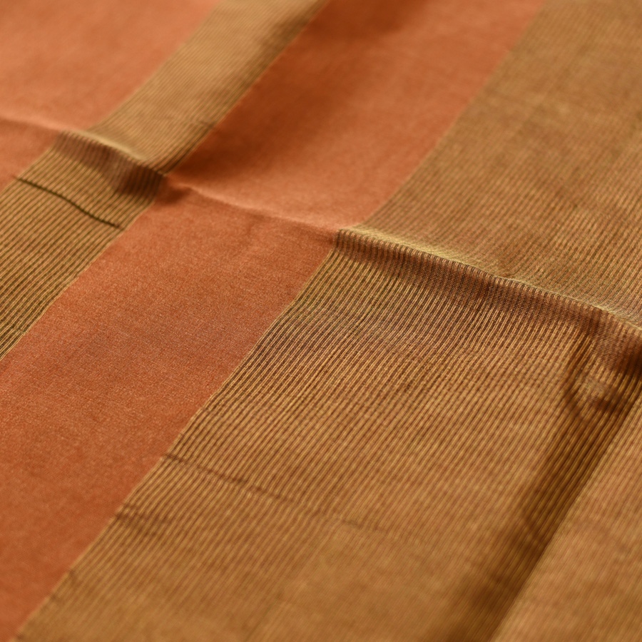 buy Maheshwari Silk - Golden Zri And Tissue Saree 
