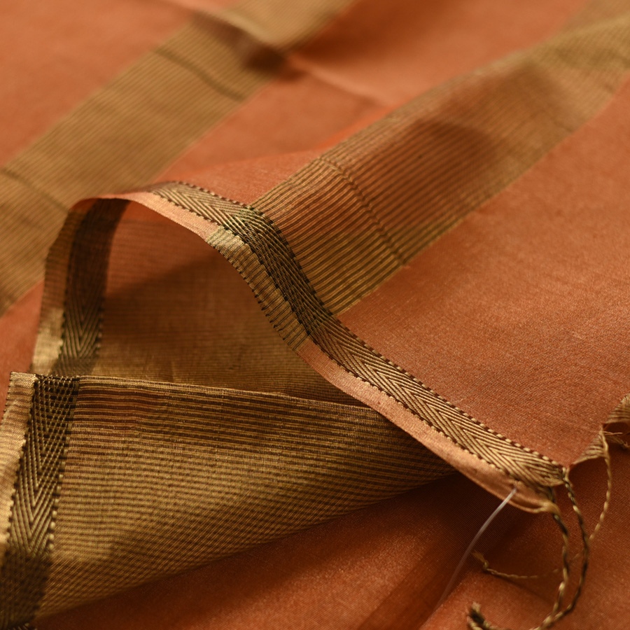 buy Maheshwari Silk - Golden Zri And Tissue Saree 