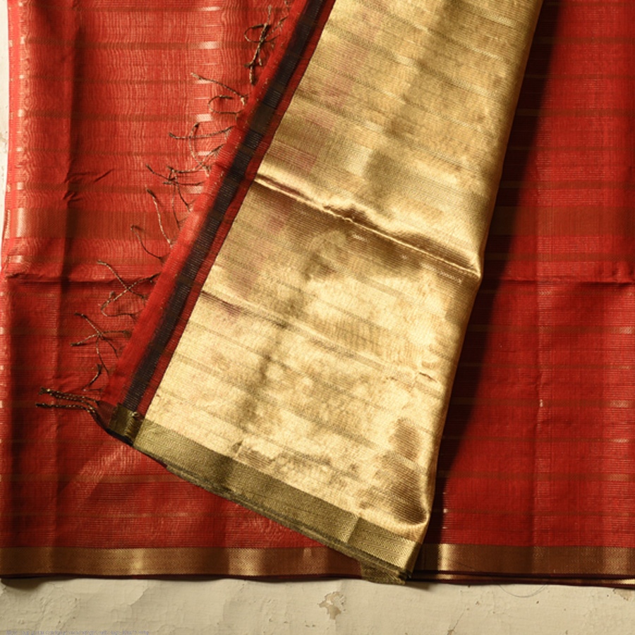 buy Maheshwari Silk Stripe Saree With Zari Border