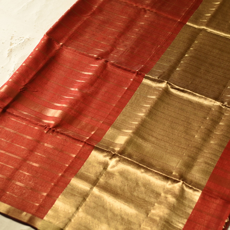 buy Maheshwari Silk Stripe Saree With Zari Border