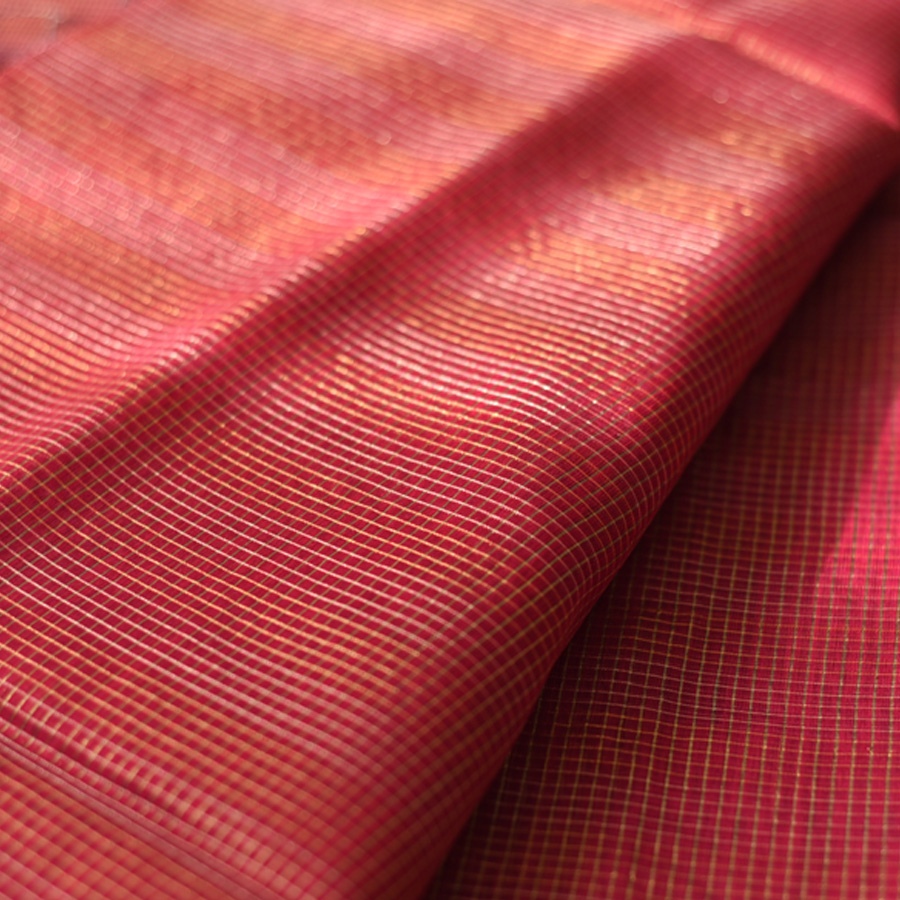 buy Handwoven Maheshwari Silk Magenta Saree