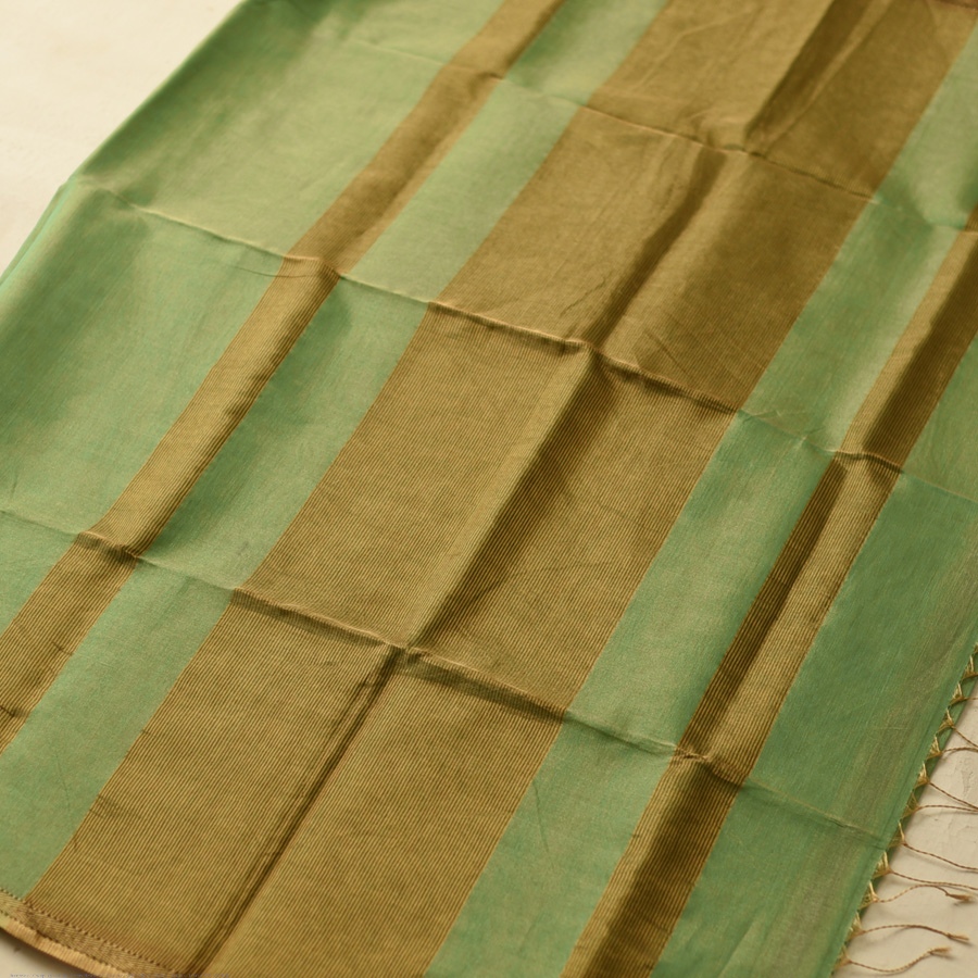 buy Maheshwari Silk - Golden Zri And Tissue Green Saree 