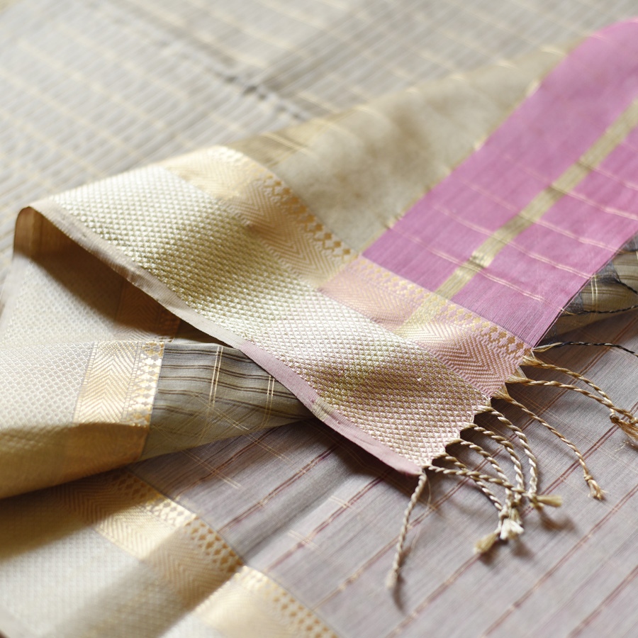 buy Handloom Maheshwari Silk Checks Saree ~ Mauve Pink
