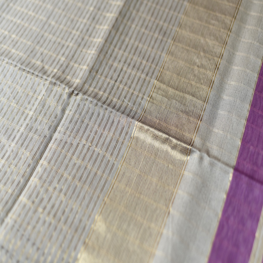 buy Handloom Maheshwari Silk Saree ~ Zari Pallu