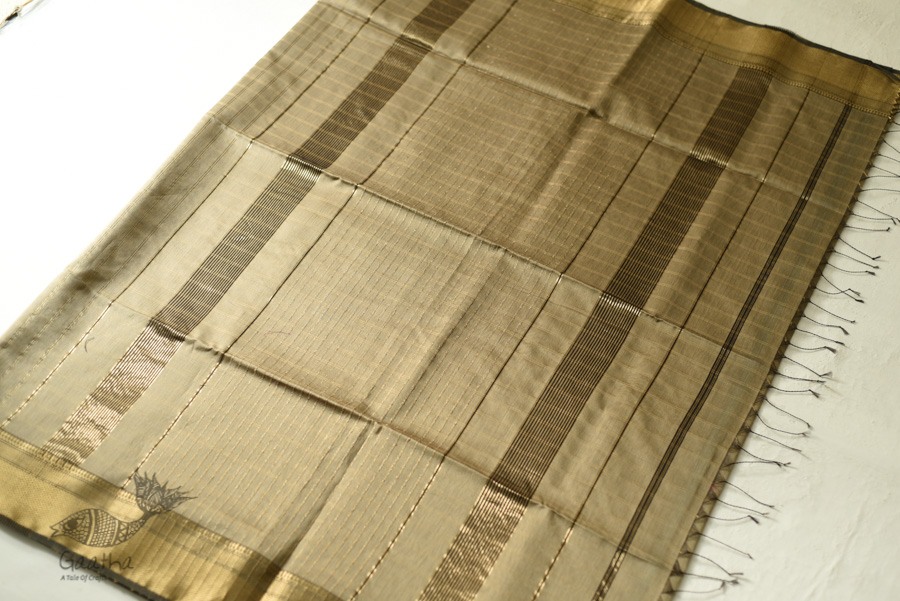 buy Handwoven Maheshwari Saree With Zari Border & Checks
