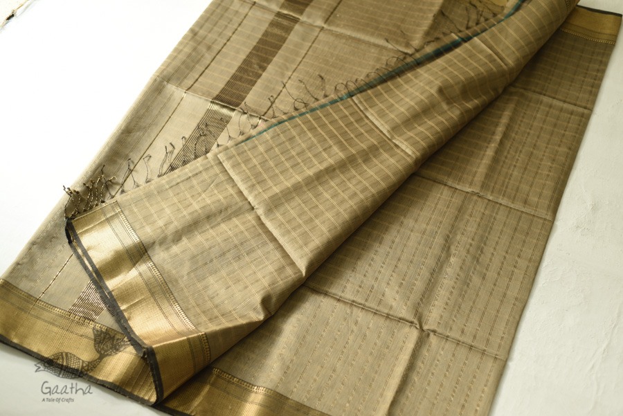 buy Handwoven Maheshwari Saree With Zari Border & Checks