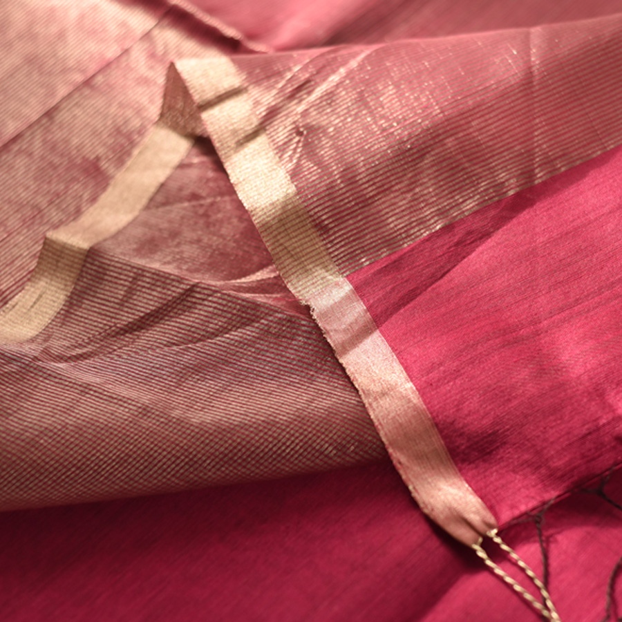 buy Handwoven Maheshwari Silk & Zari Rani Pink Saree