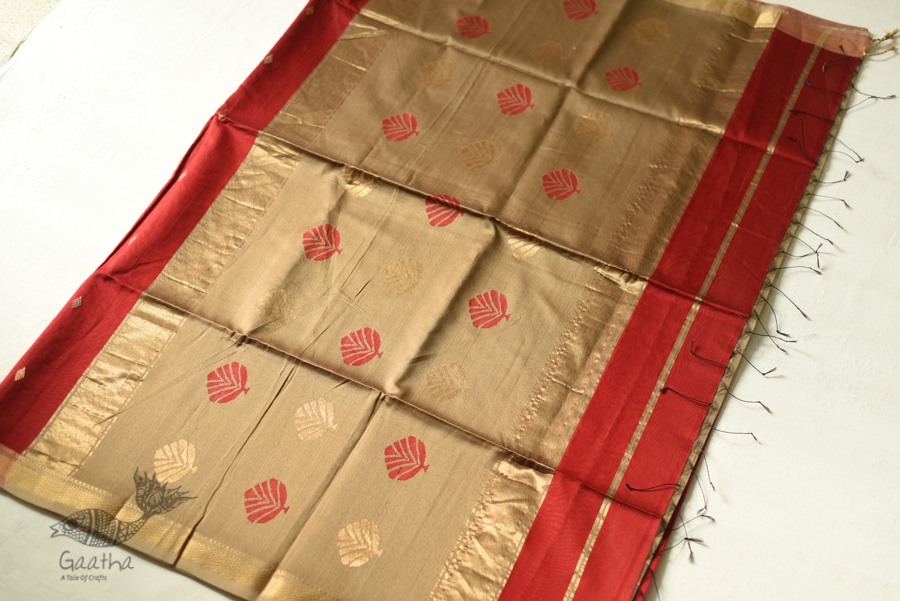 buy  Handwoven Maheshwari Red Saree With Golden Pallu 