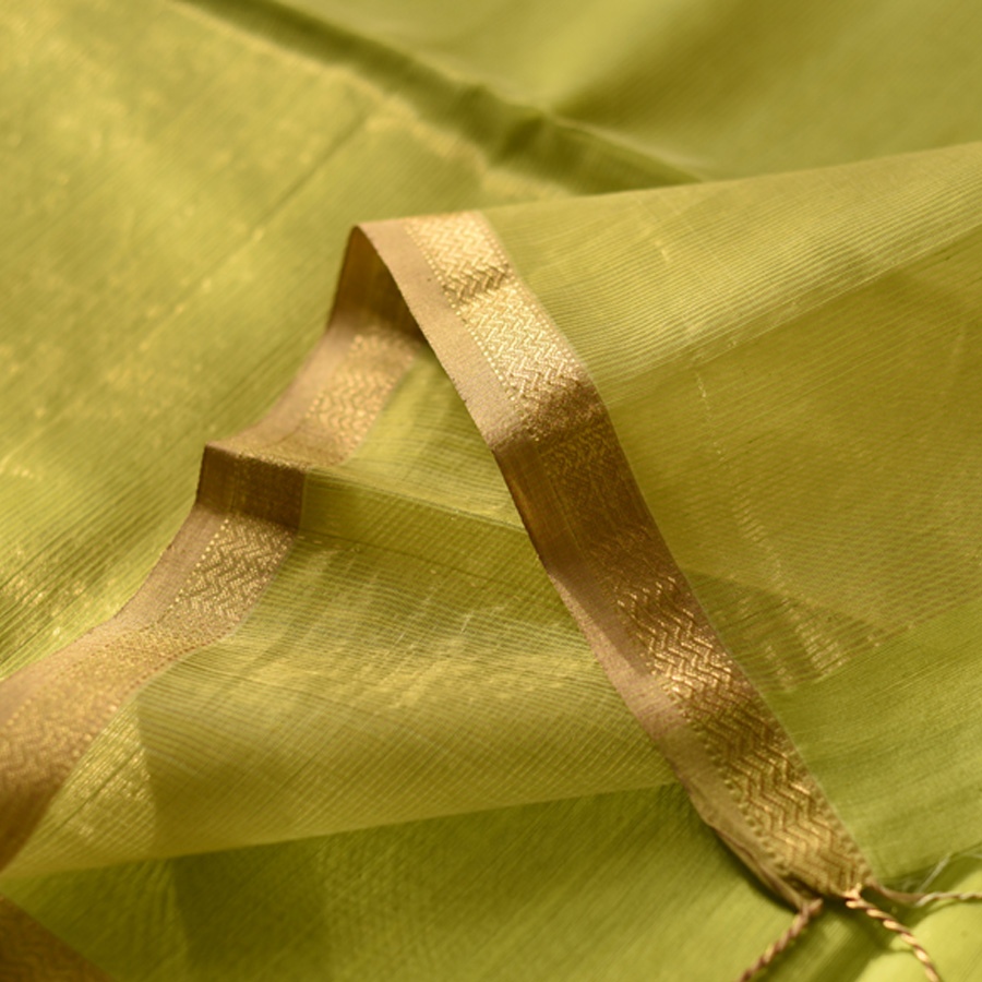 buy Handwoven Maheshwari Silk Saree - Liril Green