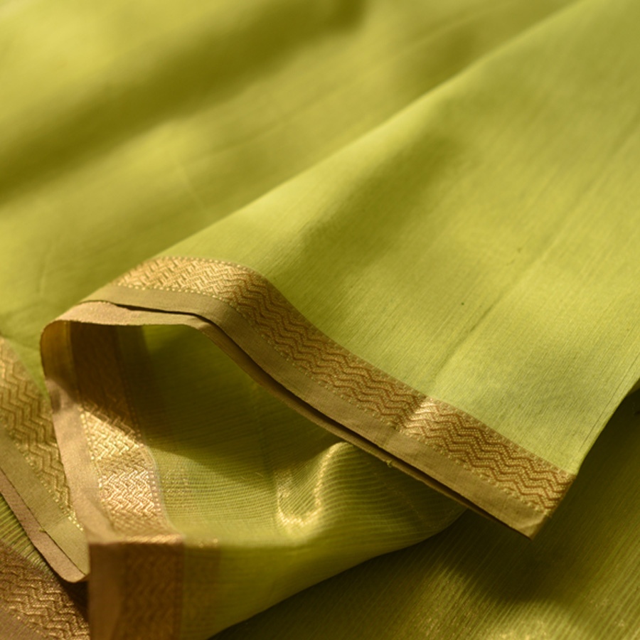 buy Handwoven Maheshwari Silk Saree - Liril Green