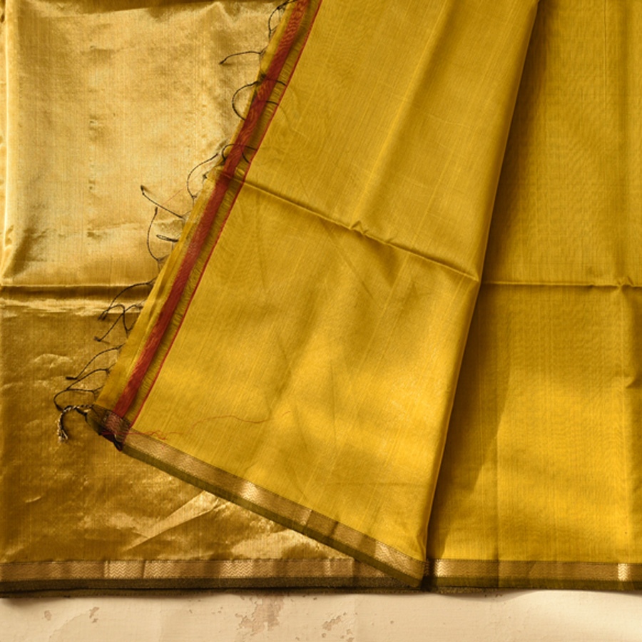 buy Handwoven Maheshwari Plain Silk Saree