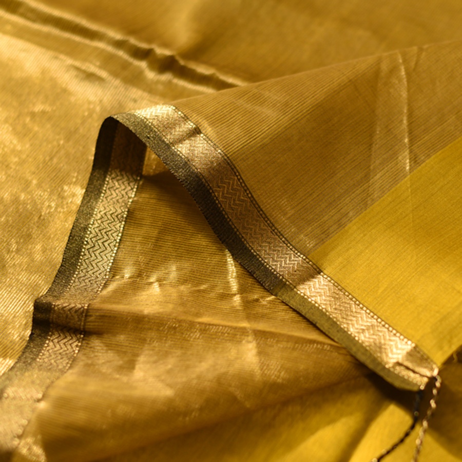 buy Handwoven Maheshwari Plain Silk Saree