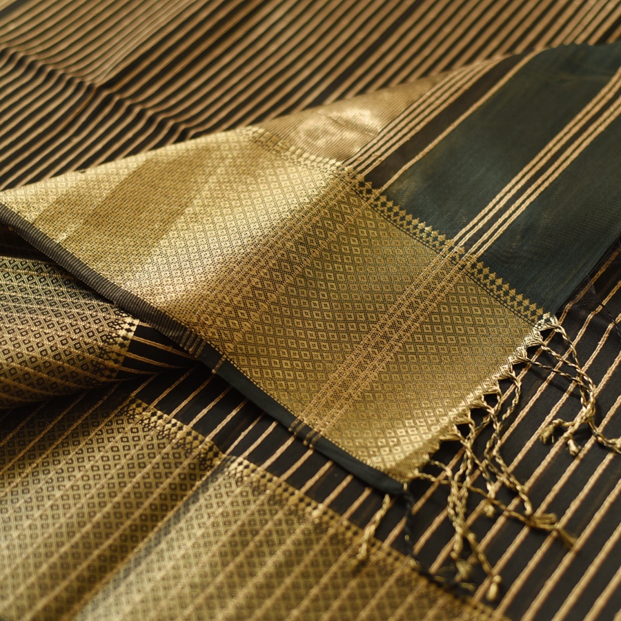 buy Handloom Maheshwari Silk Dark Green Saree ~ Zari Stripes