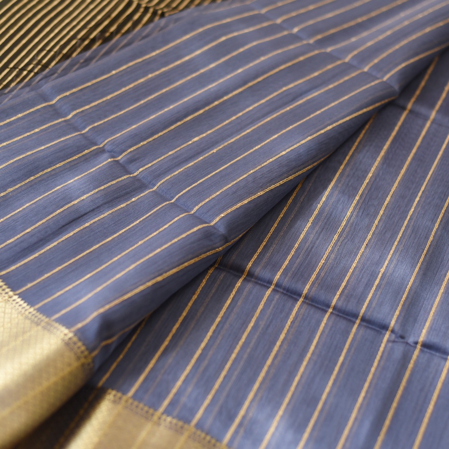 buy Handloom Maheshwari Silk - Zari Stripe in Grey Saree