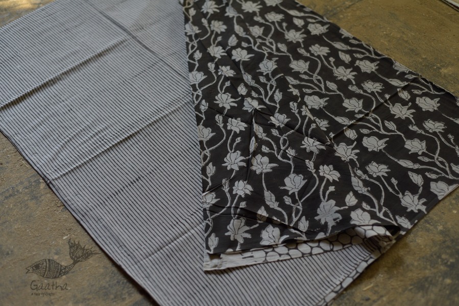 Handloom lndigo block printed cotton saree