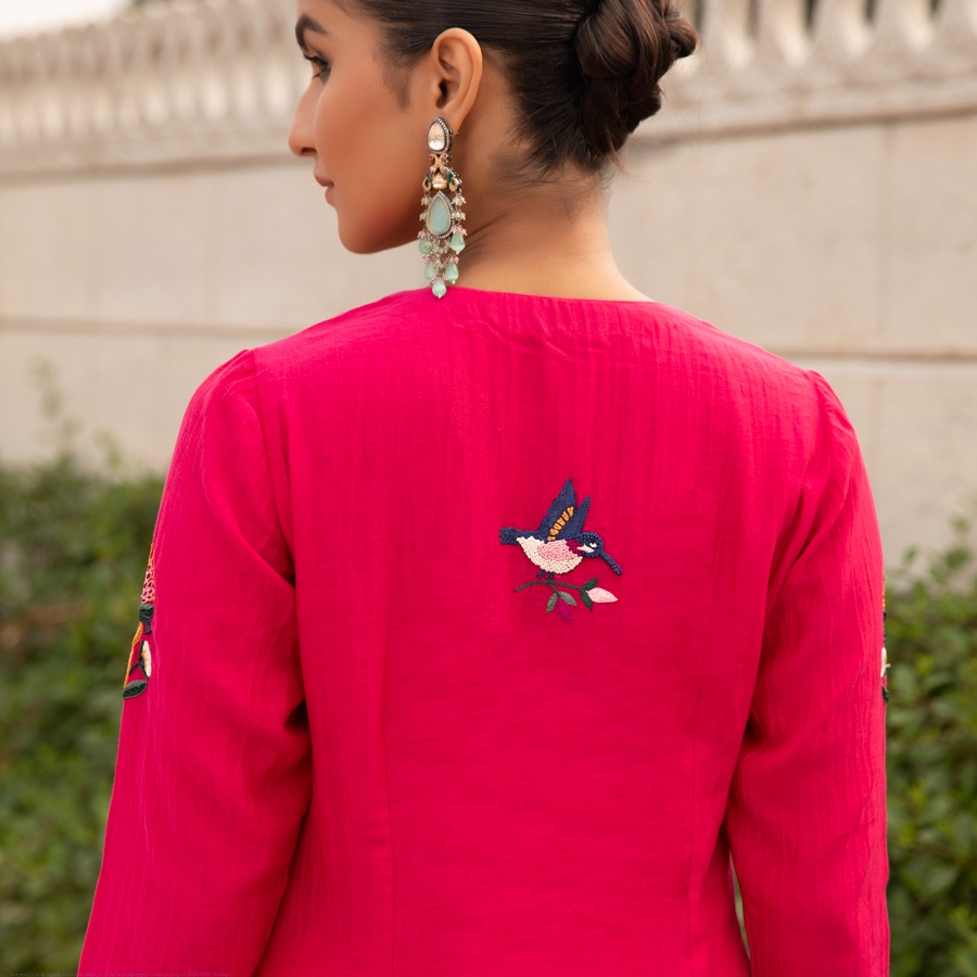 shop Hand Embroidered Chanderi Kurta Set with Organza Dupatta