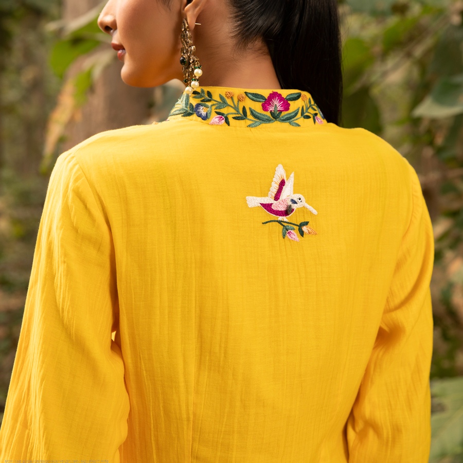 shop Hand Embroidered Chanderi Kurta Set (Set of 2)