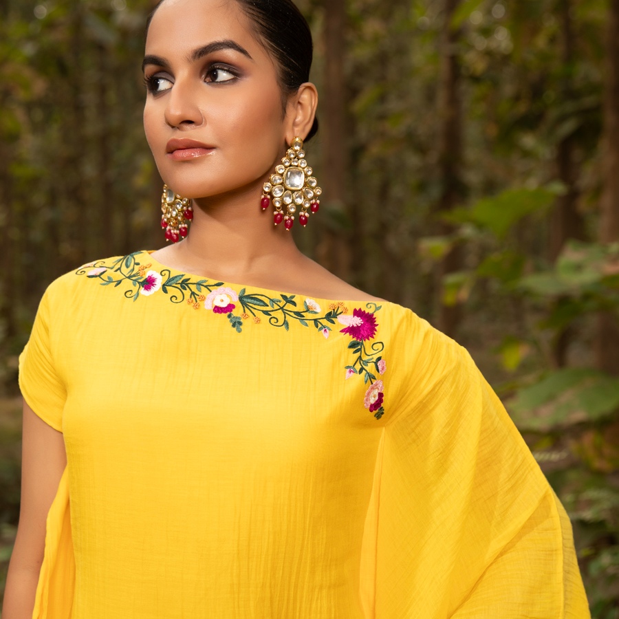 shop Hand Embroidered Chanderi Silk Kaftan Set (Set of 2)