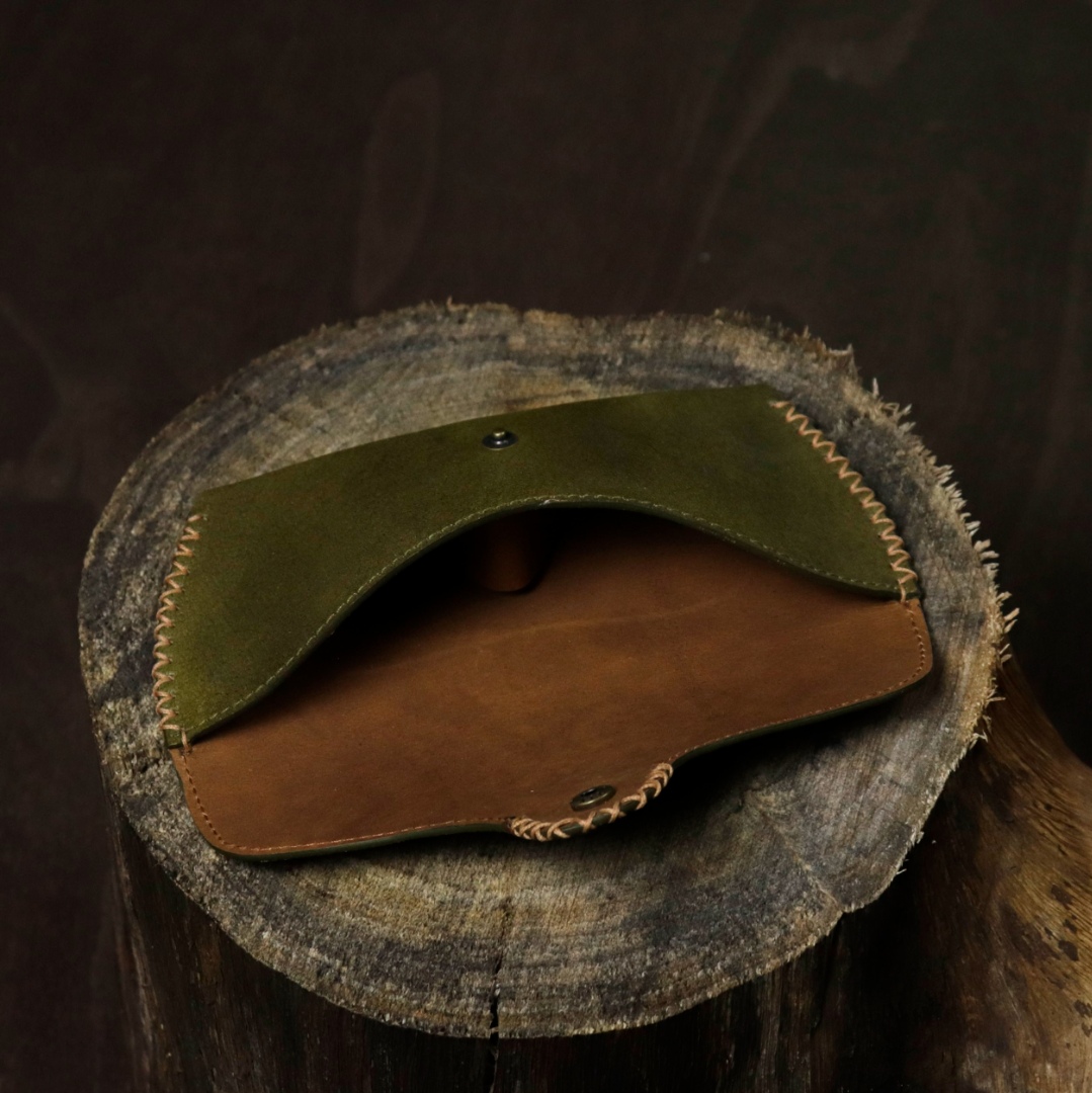shop Leather ~  Sunglass Case - Olive