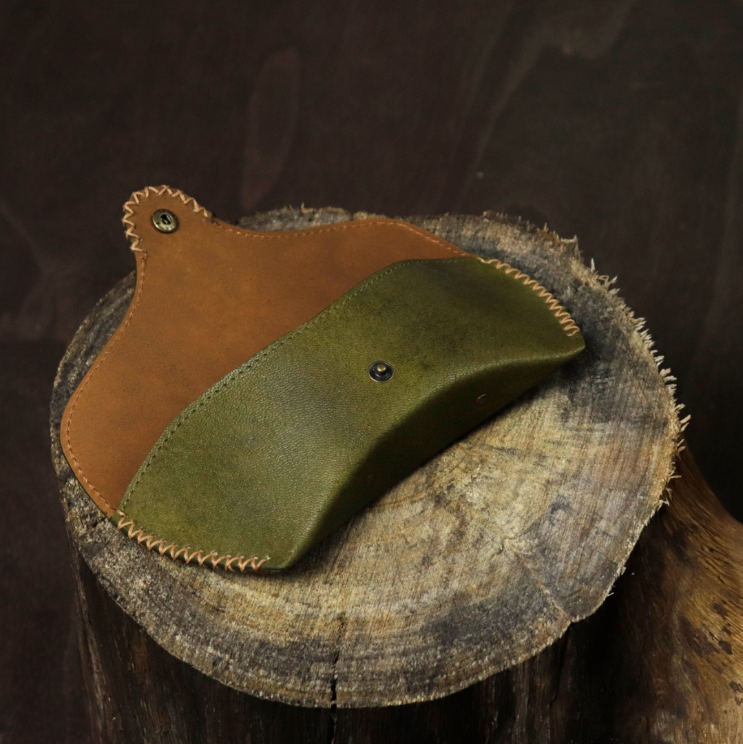 shop Leather ~  Sunglass Case - Olive