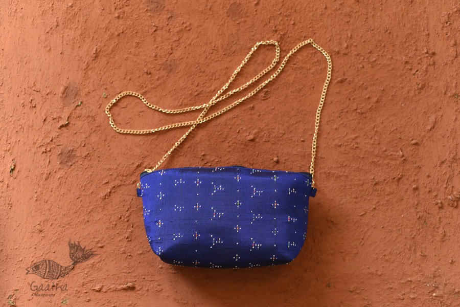 shop handwoven cotton tangaliya purse / Clutch