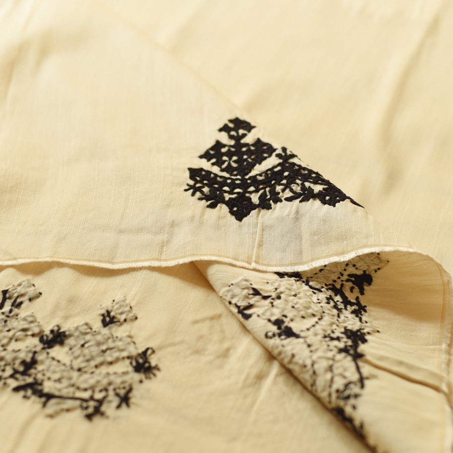 Embroidered Blouse Piece ( Unstitched )  - Kutchi Embroidery - Cream Color