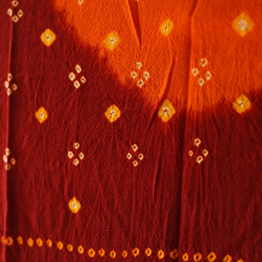 Kutchi Bhujodi Weaving - Bandhani ( Tie-dyed ) Woolen Shawl - Maroon