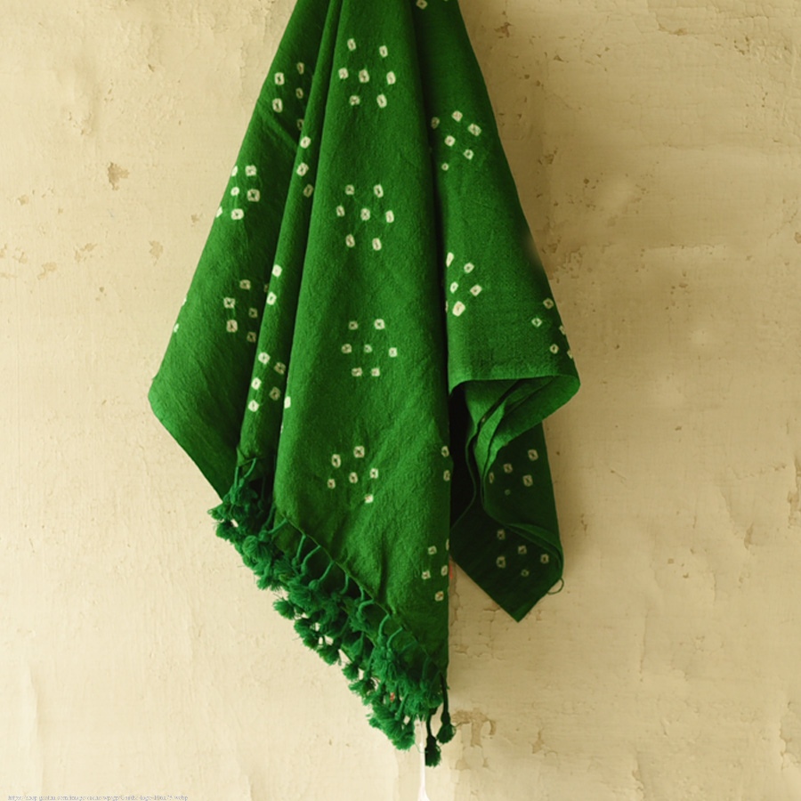 Kutchi Bhujodi Weaving - Bandhani ( Tie-dyed ) Woolen Green Shawl