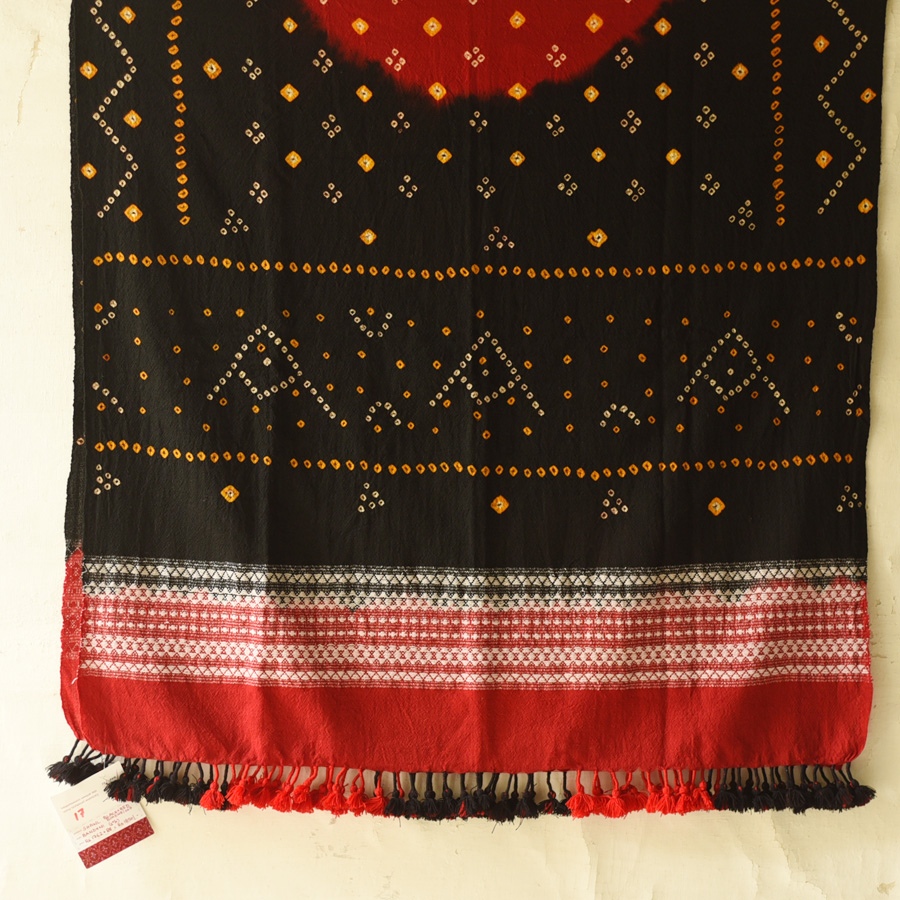 Kutchi Bhujodi Weaving - Bandhani ( Tie-dyed ) Woolen Shawl -  Black & Red