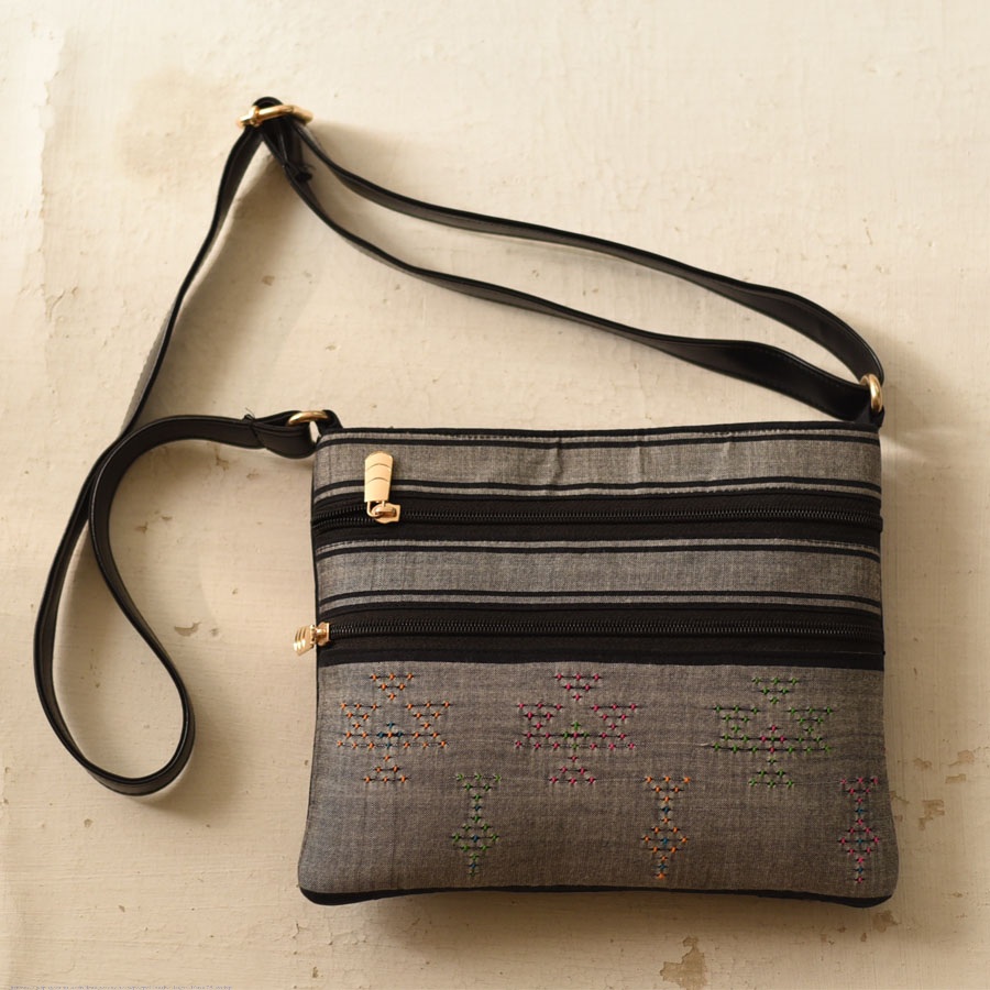 shop Tangaliya Sling Bag - Black & Grey