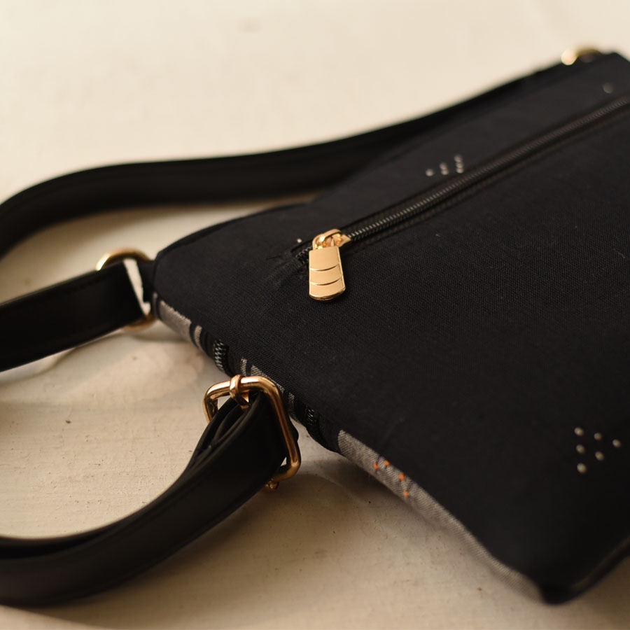 shop Tangaliya Sling Bag - Black & Grey