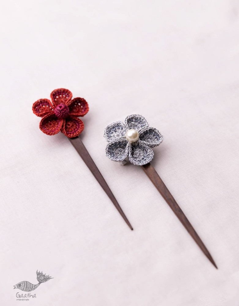 shop Multicoloured Five Petal Flowers Hair Stick (Pair) ~ Red