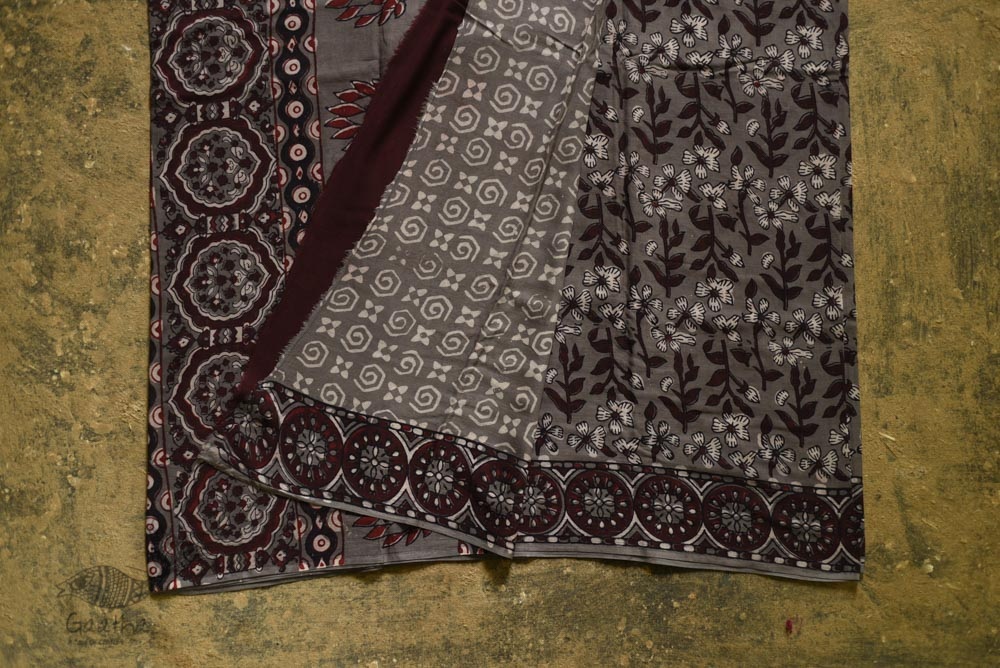 shop dabu hand block printed cotton saree - Flower Motif