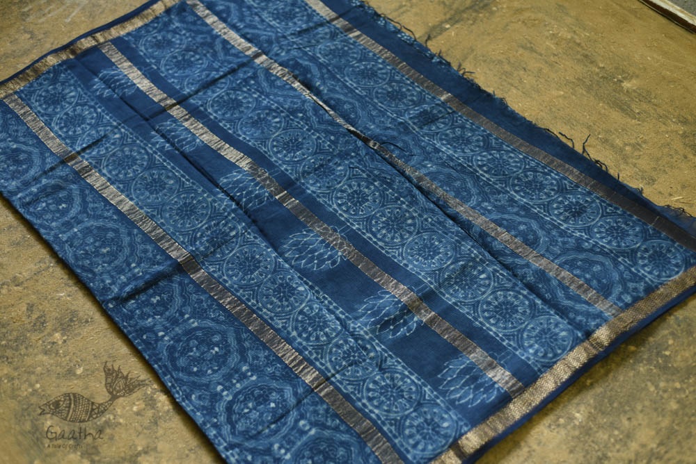 shop dabu hand block printed maheshwari-indigo saree