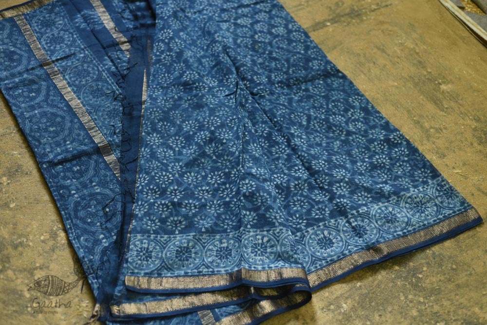 shop dabu hand block printed maheshwari-indigo saree