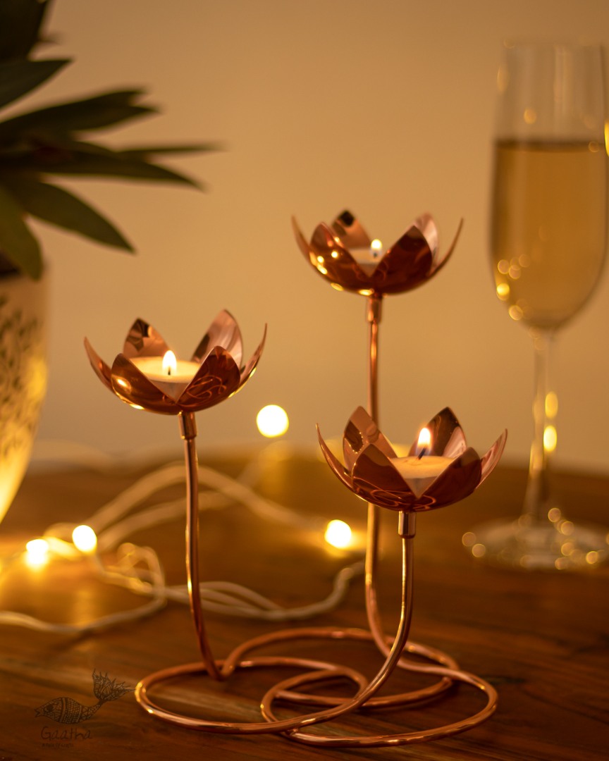 Lotus Cluster ~ 18