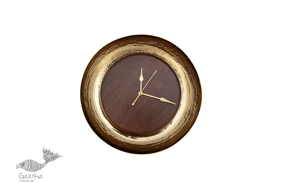 Wooden wall clock