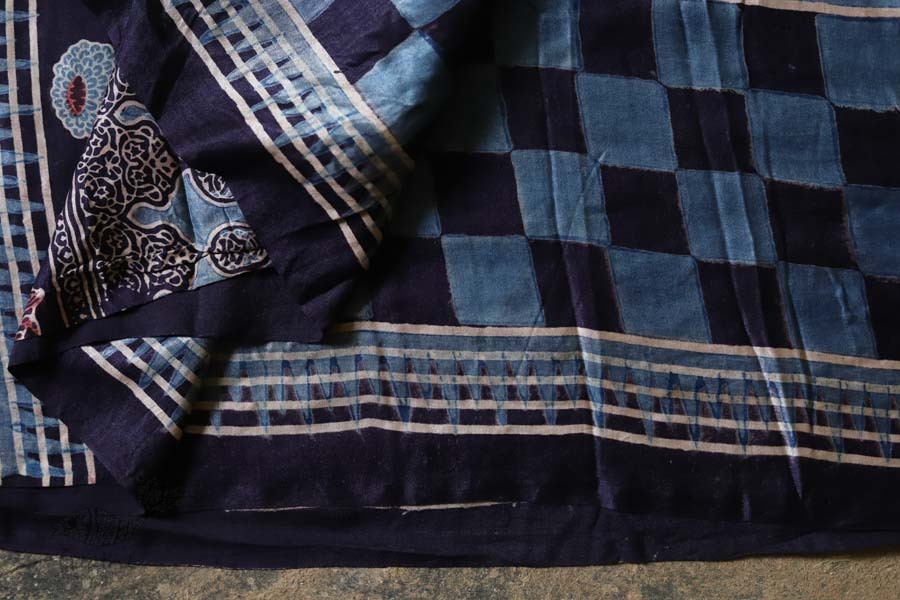 Kaveri . कावेरी - Gajji Silk Ajrakh Saree with Zari Pallu - 2