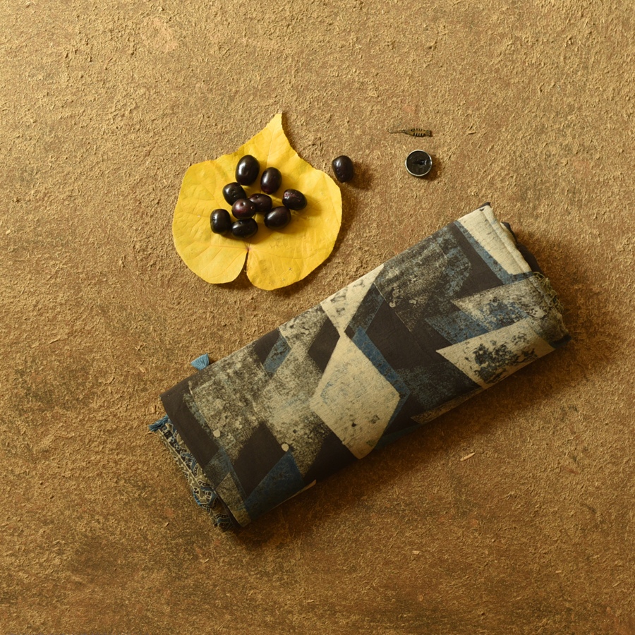 Online Ajrakh Block Print - Mul Mul Cotton Dark Brown Saree