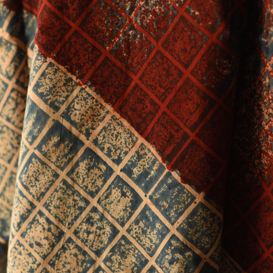 shop ajrakh printed cotton Top - Beige & Red