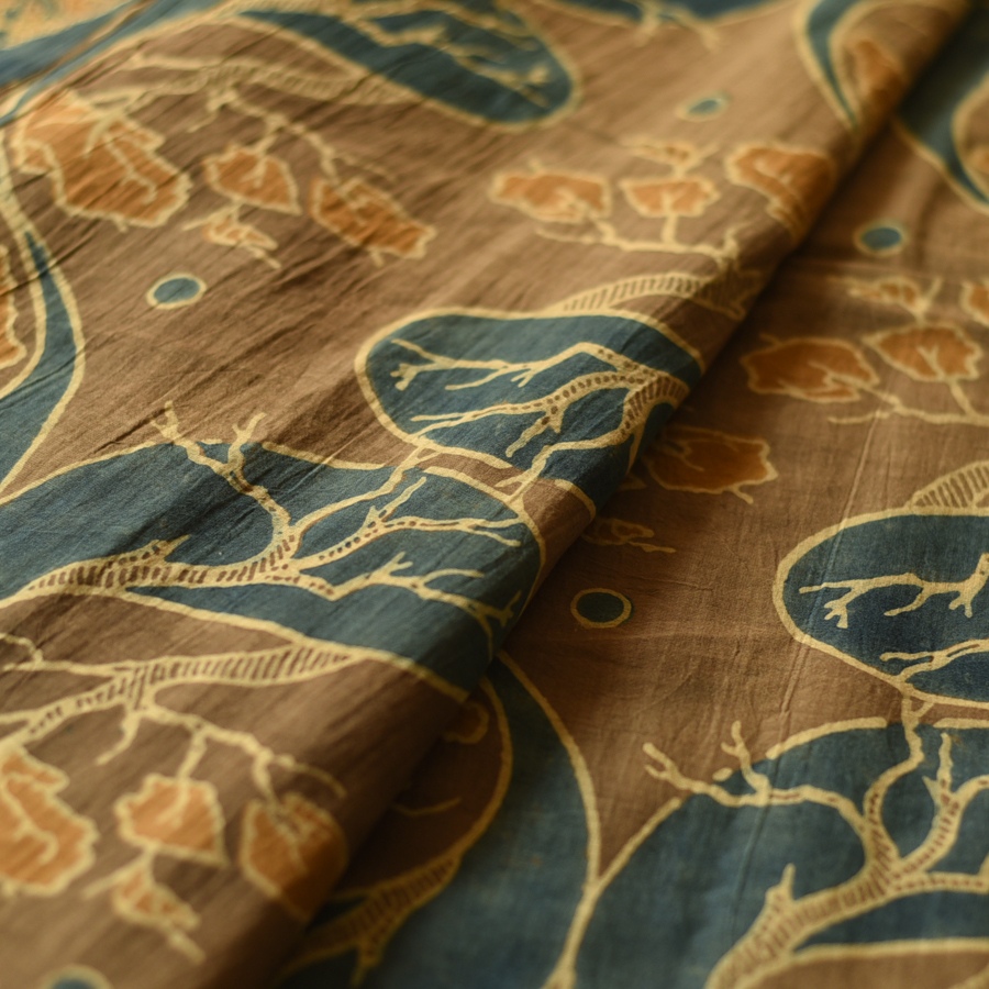 Online Ajrakh Mul Soft Cotton Saree - Tree Motif