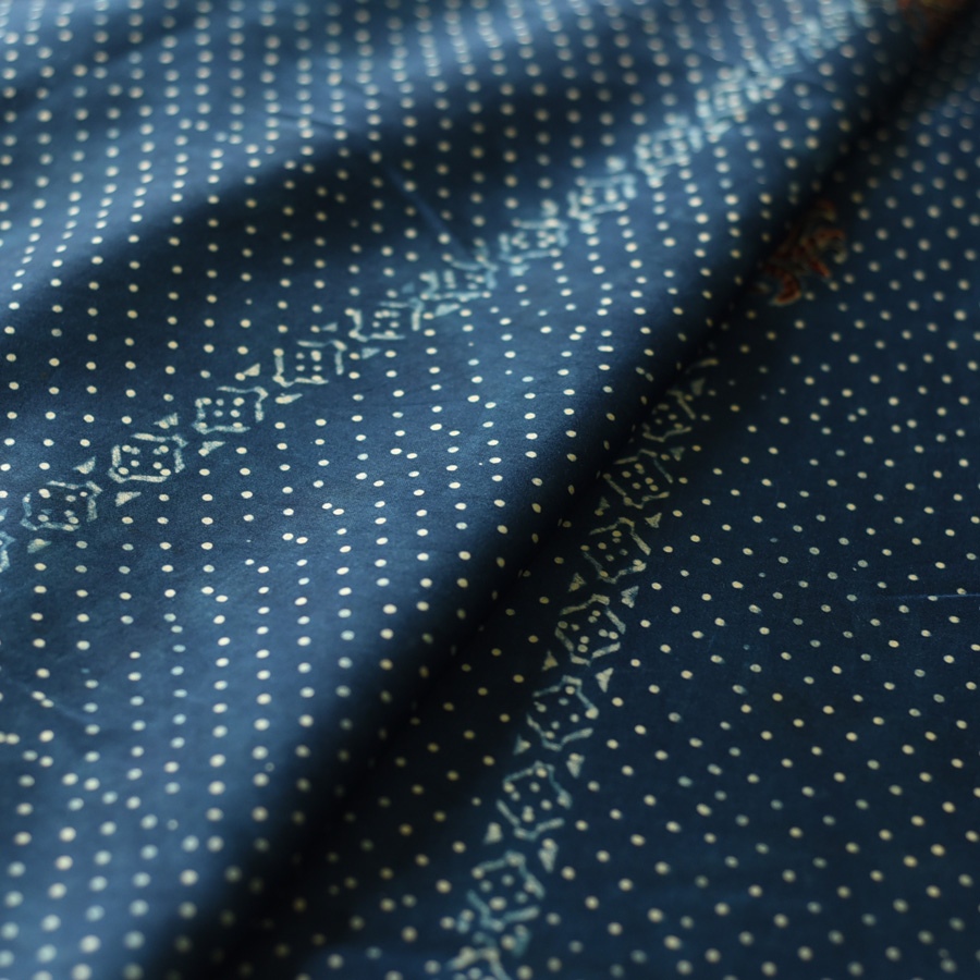 Shop modal silk ajrakh Saree - Blue Doted