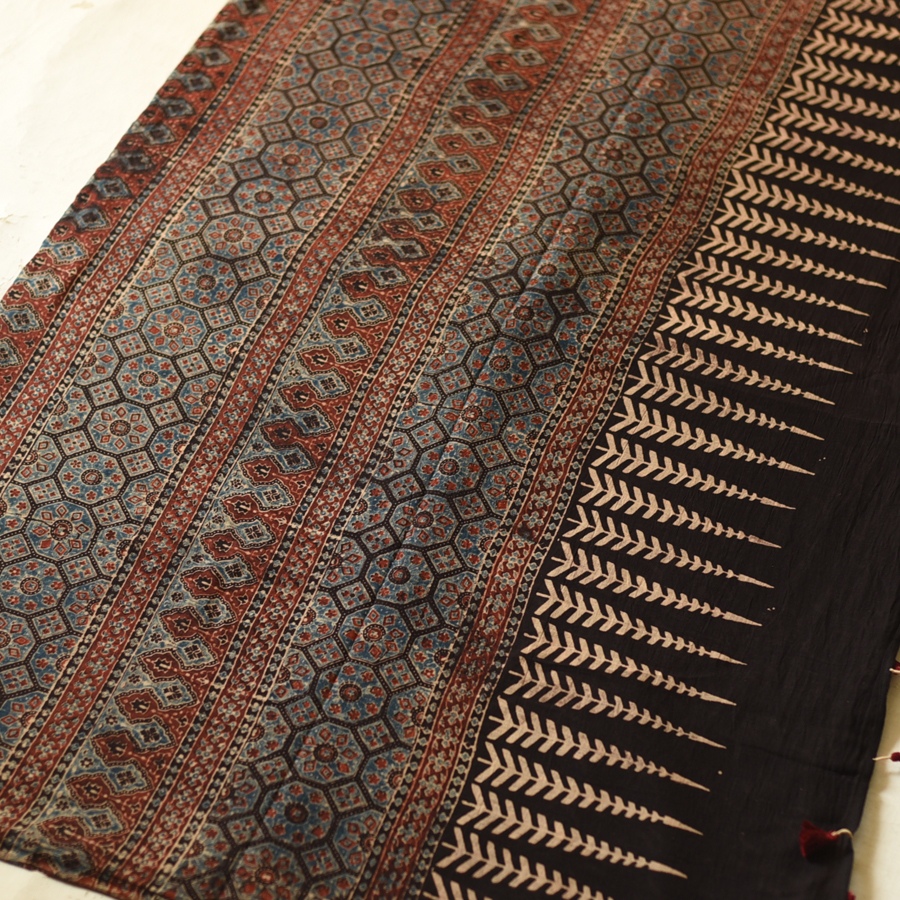 Online Ajrakh Printed Mul Cotton Black Saree