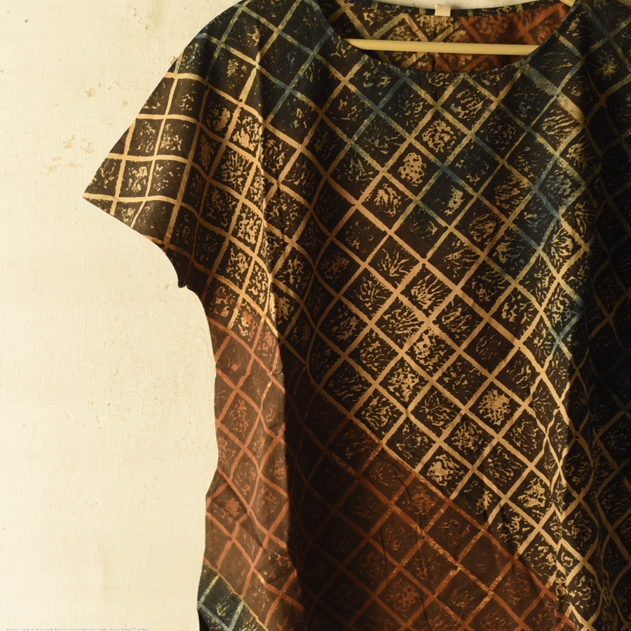 shop Block Printed - Ajrakh Cotton Top