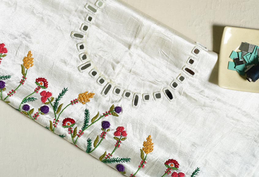 Floral Embroidered Pocket T-shirt White Embroidered T-shirt Hand Embroidery  Handmade Shirt Minimalist Style Stitched Flowers -  Singapore