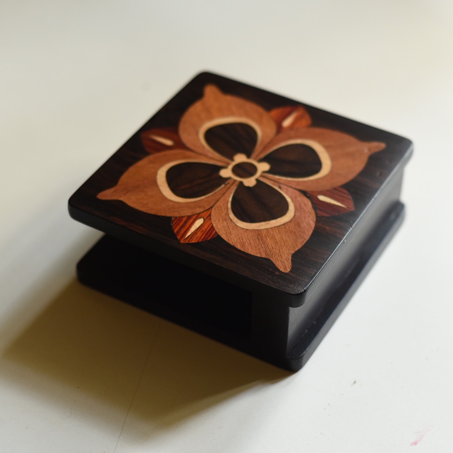 Flower inlay wooden Napkin Holder