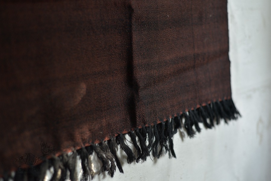 shop handwoven natural woolen stole from uttarakhand