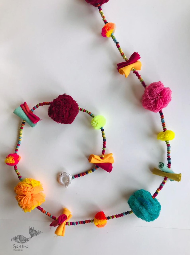 Tinker Pom Pom Hanging String