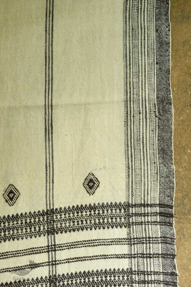 shop Kutchi Bhujodi Handspun Raw Woolen Shawl  - Cream Color